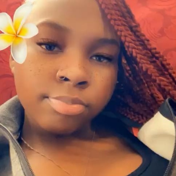 Poshmark profile picture for @kendara